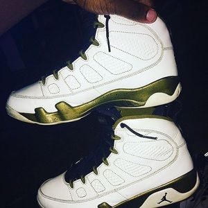 Jordan 9s